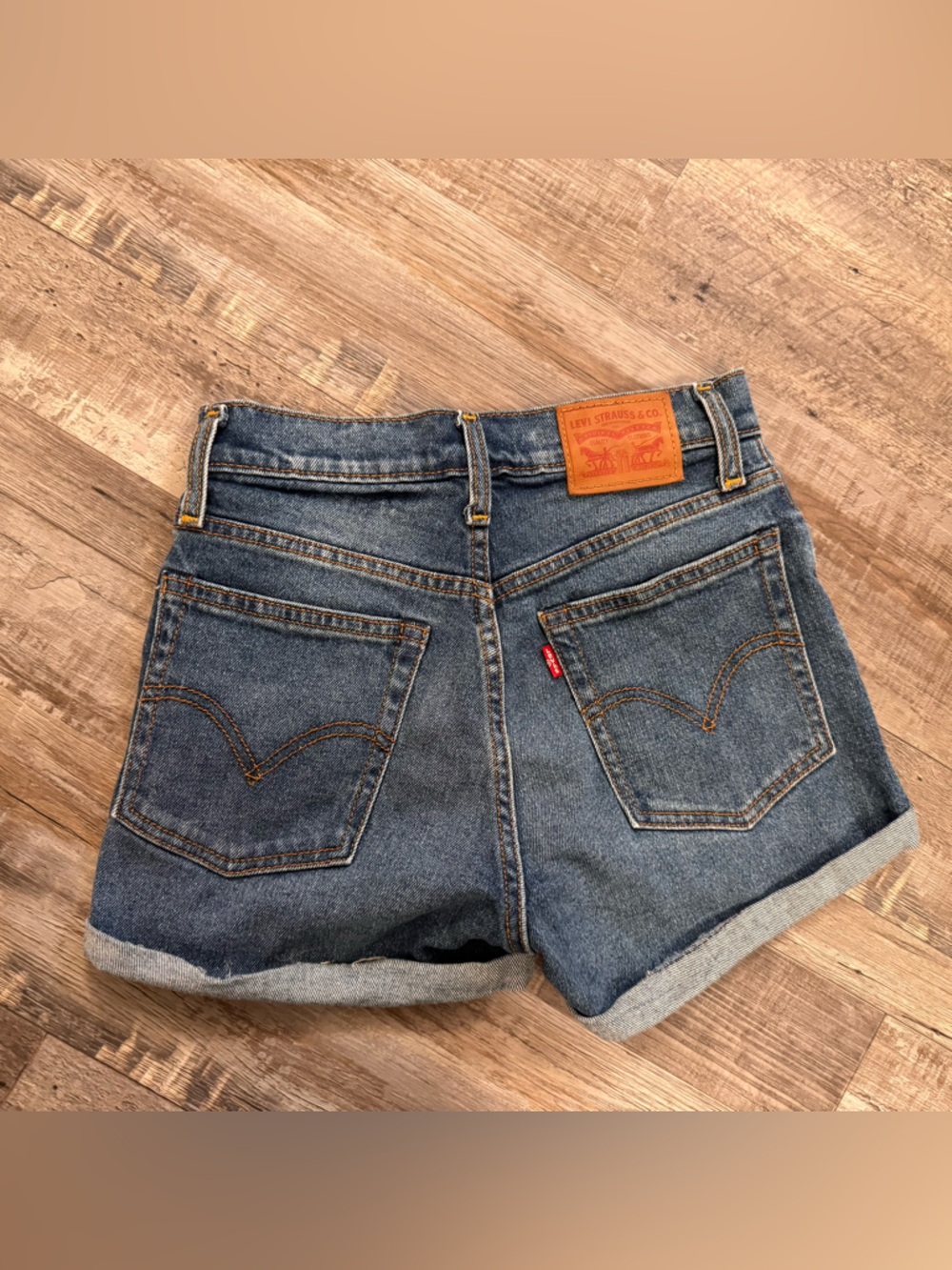 Levi’s High Rise Denim Shorts Button Fly Cuffed Size 24 W24